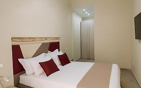 Isti e Binisti Flat